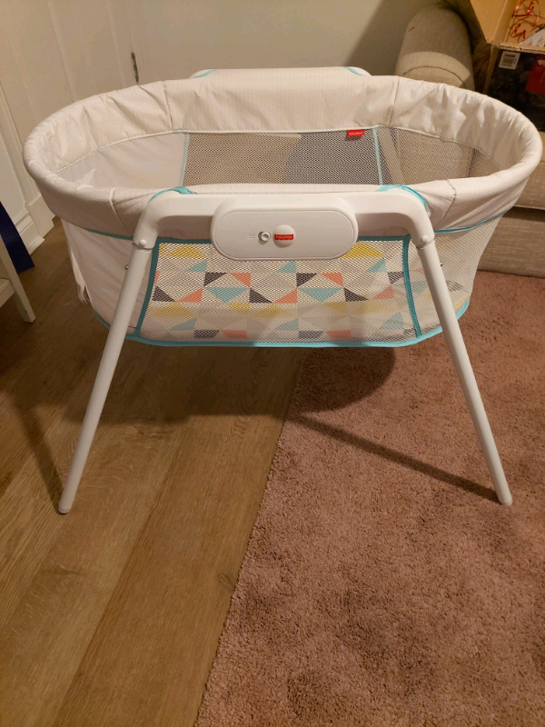fisher price stow n go bassinet batteries